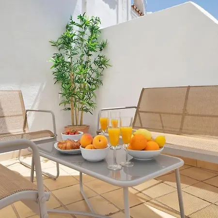 Adosado Con Solarium, Bbq Y Piscina En Las Chapas - Jade 213 * Marbella