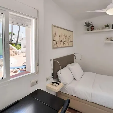 Adosado Con Solarium, Bbq Y Piscina En Las Chapas - Jade 213 Apartment Marbella