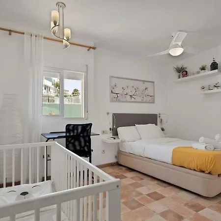 Adosado Con Solarium, Bbq Y Piscina En Las Chapas - Jade 213 Apartment Marbella