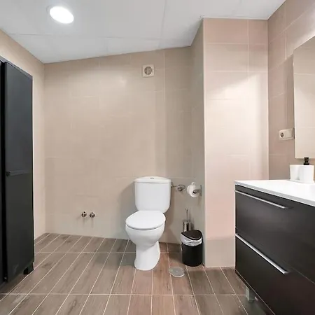 Adosado Con Solarium, Bbq Y Piscina En Las Chapas - Jade 213 Marbella
