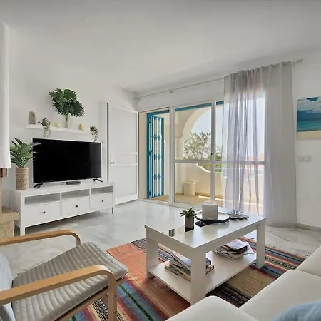 Adosado Con Solarium, Bbq Y Piscina En Las Chapas - Jade 213 Apartment Marbella