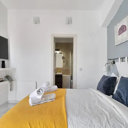 Apartment Adosado Con Solarium, Bbq Y Piscina En Las Chapas - Jade 213 Marbella
